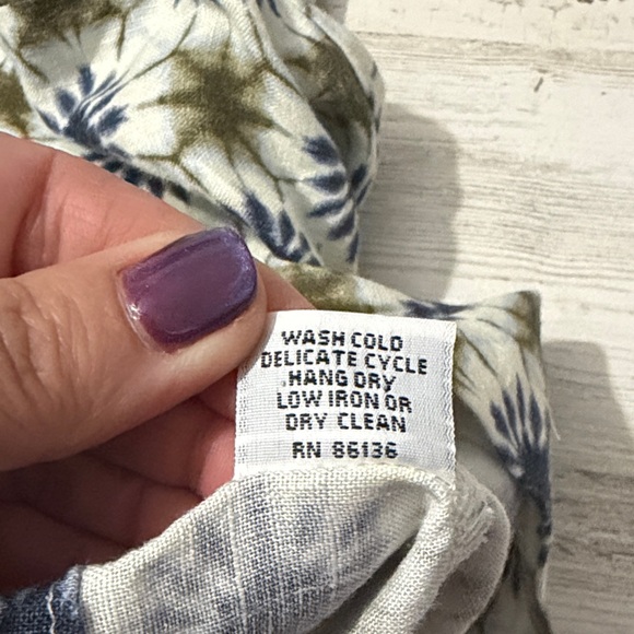 bryn Walker Blue and Brown Starburst Linen Blouse - Picture 9 of 11